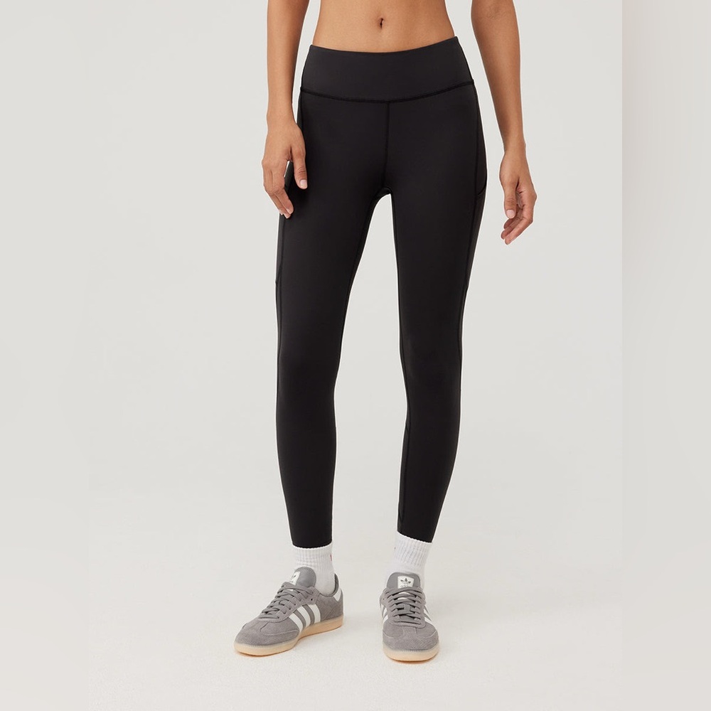 NWOT Outdoor Voices SuperForm 7/8 Legging in Black